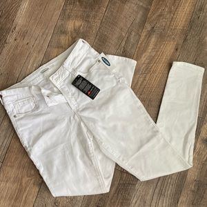 NWT Old Navy Rockstar Super Skinny White Jeans